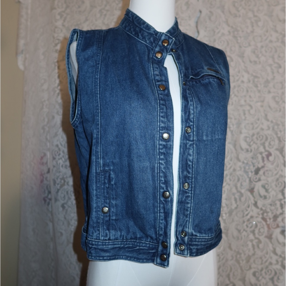 Large Gloria Vanderbilt denim vest